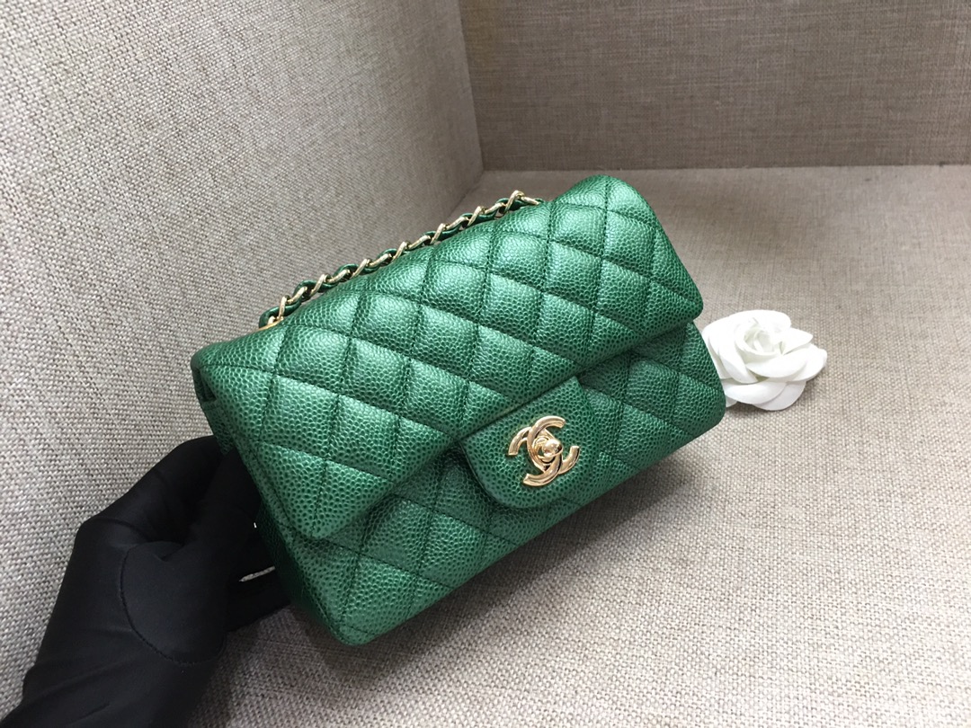 Small Classic Flap Caviar Bag A01116 Green/Gold